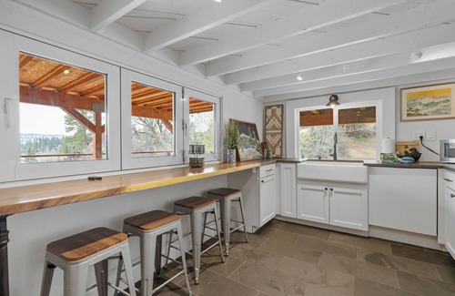 Fawnskin Cabina | Enchanted Hideaway