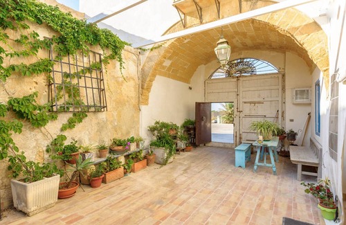 Marsala Villa | Bagli encantador de 1800 con jardines a tiro de piedra del mar Baglio Paola 1