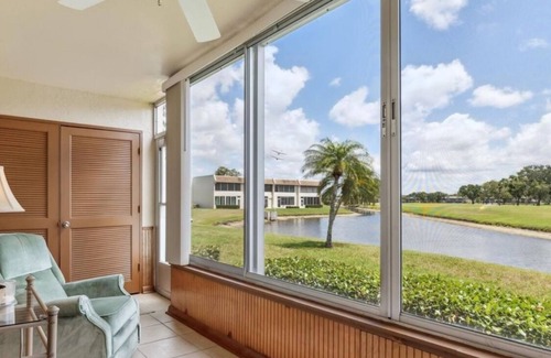 Trailer Estates Condominio | Enchanting 1st floor, 2-bedroom, 2 bath condo with AC in Sarasota