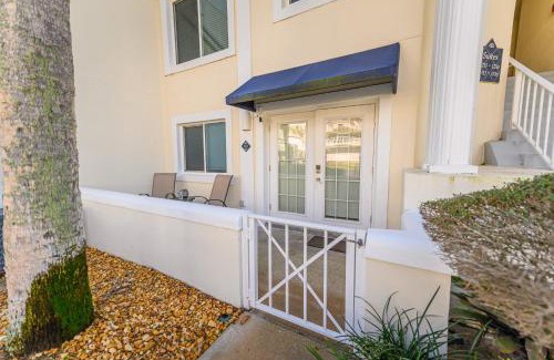 Cape Caneveral Beach Gardens Apartamento | Enchanting 2-Bedroom Ground Floor Beach Condo at Cape Canaveral WiFi & AC
