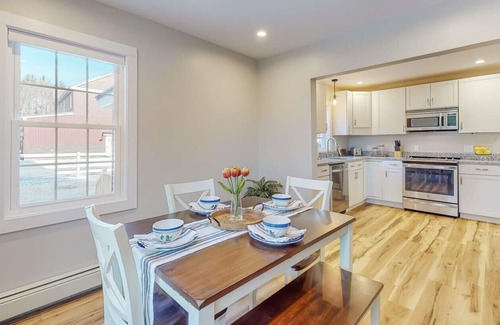 Gorham Casa | Enchanting 3BR Farmhouse Retreat Nature Getaway