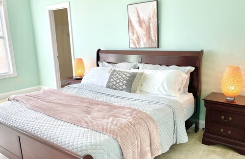 Cary Casa | Enchanting 4BD Home| Perfect for Families & Groups