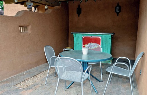 Alamedan Valley Cabaña | Enchanting Adobe Guest House Near Balloon Fiesta Park