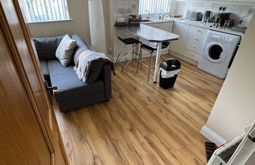 Carnlough Apartamento | Enchanting apartment with partial sea views incharming Carnlough