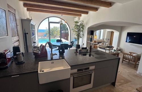 Espero-Pax Casa | Enchanting beach house in Théoule sur Mer