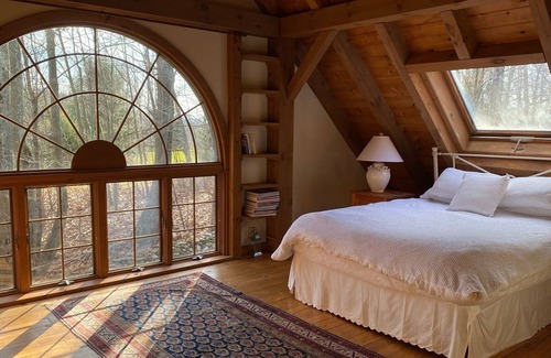Stephentown Casa | Enchanting forest hide-away
