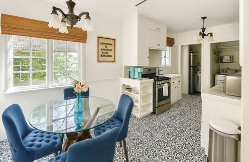 Hollywood Hills West Casa | Enchanting Hollywood Hills Oasis+Tree-Top Views+Outdoor Living Room+Free Garage