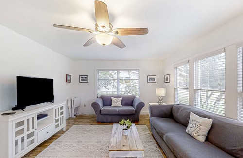 Saint Augustine Shores Casa | Enchanting home with firepit, heated pool, patio, grill, 2 kayaks, washer/dryer