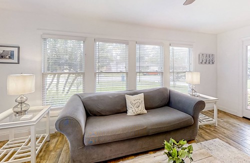 Saint Augustine Shores Casa | Enchanting home with firepit, heated pool, patio, grill, 2 kayaks, washer/dryer