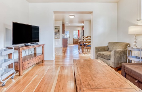 Alberta Arts District Casa | Enchanting home with full kitchen, AC, & washer/dryer