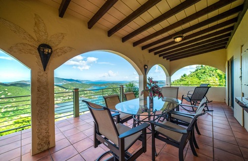 Estate Carolina Villa | ISLA DEL ALGUIEN: Vista, Piscina, 1-3 HAB, Nueva cocina y LV, jardines, gran reunión.
