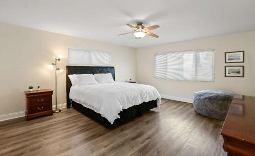 Corona del Mar Casa | Enchanting Iris - Close to Beach