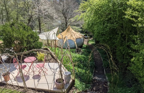 Inchbrook Cabina | Enchanting Lotus Belle Tent. Sauna & PRIVATE Hot Tub. Heart of the Cotswolds