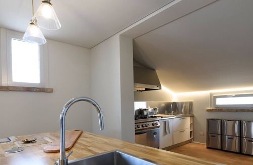 Cortona Villa | Enchanting private villa overlooking Cortona