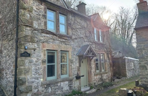 Bonsall Casa | Enchanting Renovated Cottage with EV - Witchnest