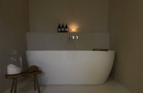 Galisteo Casa | Enchanting retreat on 5 picturesque acres in the historic village of Galisteo.