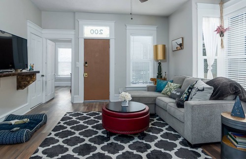 Raton Casa | Enchanting & Timeless | Welcome Pets & Families