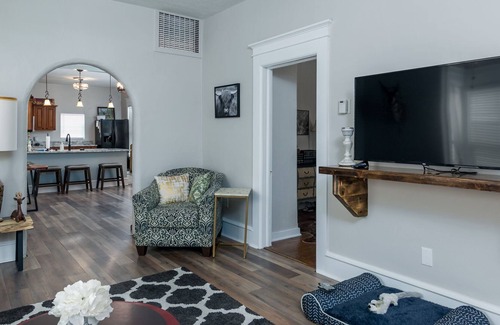 Raton Casa | Enchanting & Timeless | Welcome Pets & Families