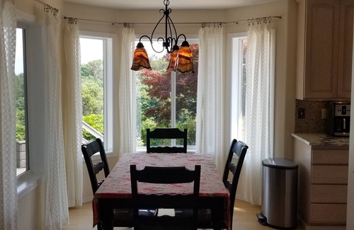 Vashon Island Casa | Enchantment on Vashon Island - House with a view!