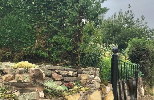 Wall-under-heywood Casa | Enchmarsh Farm Byre is surrounded by beautiful countryside on our working farm.