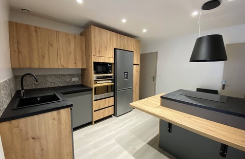 Le Tignet Villa | Villa con aire acondicionado, piscina privada nueva, patio cerrado, planta baja