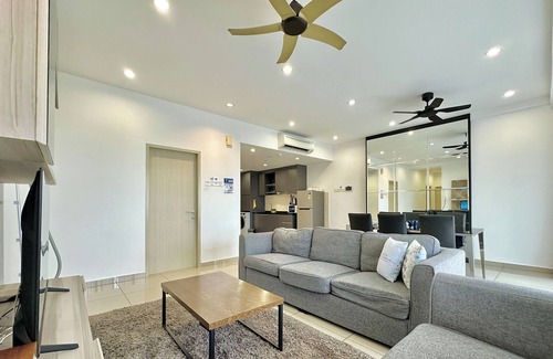 Nusajaya Condominio | Encorp Marina Puteri Harbour by Stayrene