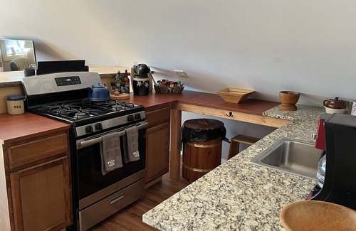 Franklin County Apartamento | End of Eustis Ridge Rd! Eustis Maine. New custom built apartment above garage.