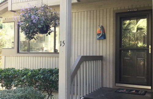 Hilton Head Island Villa | Unidad final, caminata a la playa, piscina en el lugar / tenis / pickleball, 2 B / 2. 5 Ba + Loft