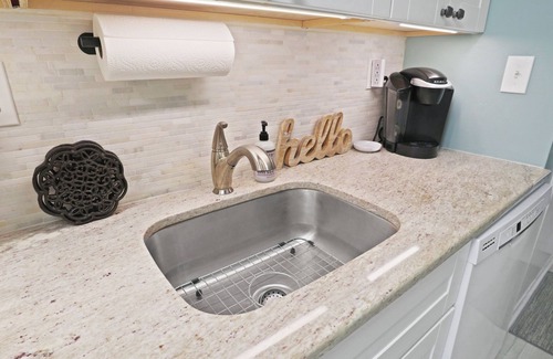 Ocean City Condominio | Corner Unit at the Inlet - 2 Blocks to the Boardwalk!