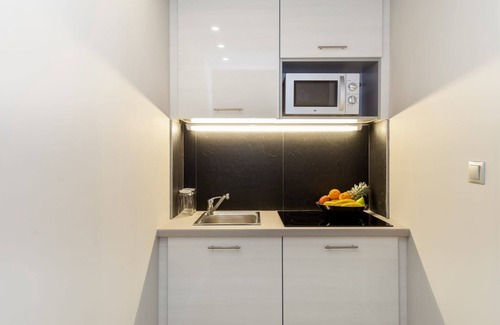 Athens City Centre Villa | Endearing Athens Suite | Helios Living Suite | 2 Bedrooms | Superb City Views |.