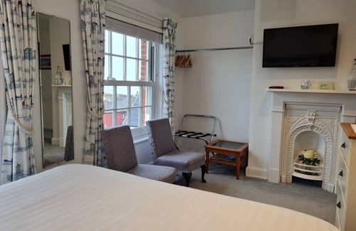 Cowes Cama Y Desayuno | Endeavour House