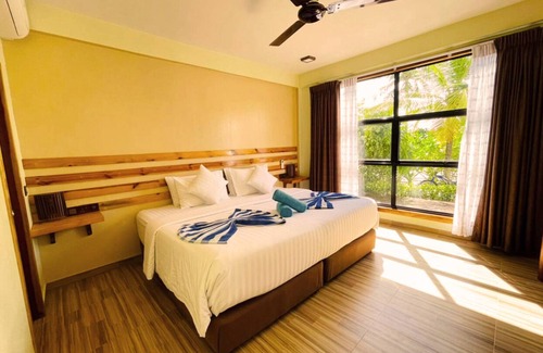 Dhangethi Casa | Endheri Sunset