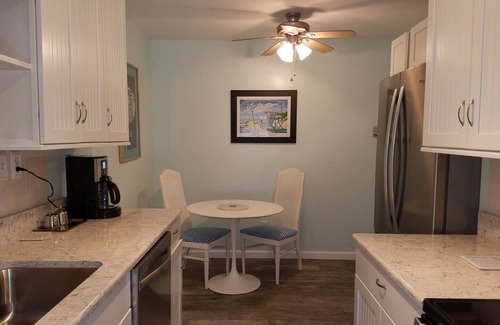 Virginia Beach Casa | Endless Beach #B