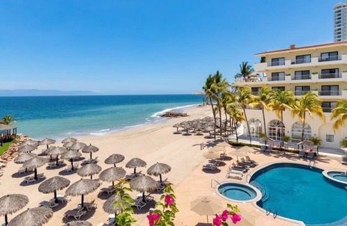 Zona hotelera Villa | Endless ocean views w/2 Queen beds or 1 King bed Villa in Puerto Vallarta