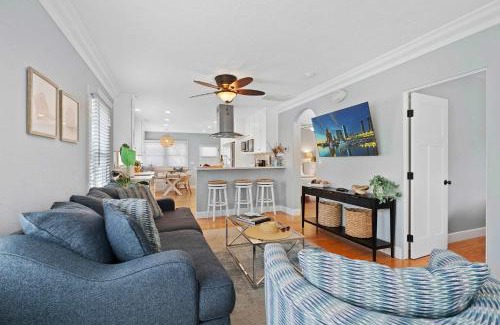 Ocean Beach Casa | Endless Summer Beach Cottage- In The Heart of OB