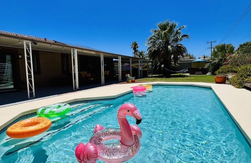 Desert Park Estates Casa | Endless Summer-Elegant 3 Bedroom Home With Pool