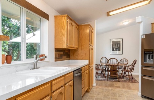 Groveland Casa | Endless Summer - Enjoy Endless Summer, With a Beautiful Sun Deck, Hammocks, and a Gas BBQ by Redawning