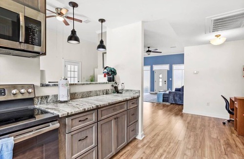 Ocean Springs Casa | Endless Summer Retreat with Private Pool near Beach