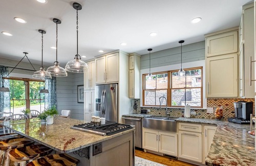 Morganton Casa | Endless Views from our Mountain Top Retreat! Between Charlotte & Asheville.