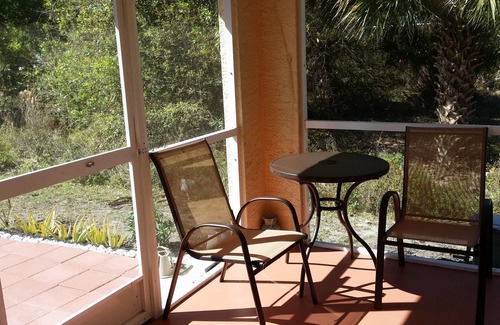 Englewood East Casa | Englewood Cozy Comfy Home A