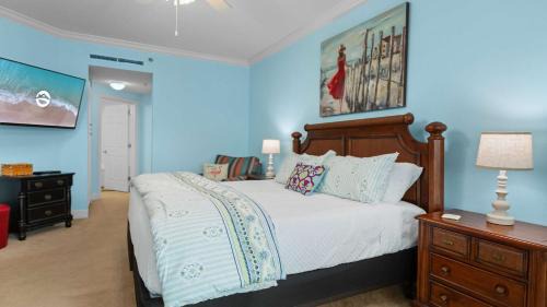 Orange Beach Casa | Enjoy a 3-bedroom Bayfront Condo with Lazy River Indoor Pool Jacuzzis and Community Boat Dock for Personal or Rented Boats Plus Redeem in Free Activity Deals Daily