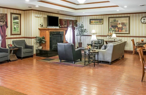 Ann Arbor Casa | Enjoy a Comfortable Stay! W/ an indoor Pool