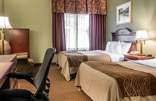 Ann Arbor Casa | Enjoy a Comfortable Stay! W/ an indoor Pool