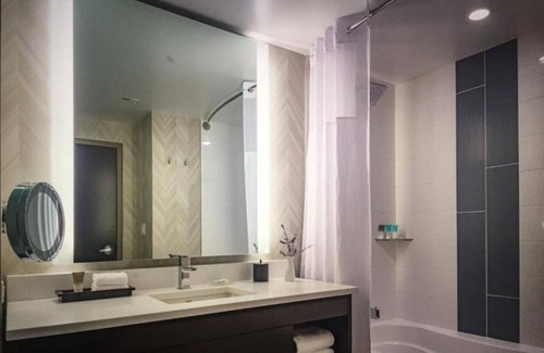 Jewell Heights - Hoffman Heights Casa | Enjoy a Comfortable Stay at our Aurora, Colorado Room !