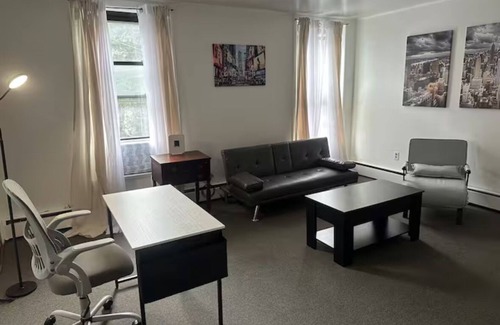 Bulls Ferry and Jacob's Ferry Apartamento | Enjoy a cozy apartment just 20 minutes from Manhattan.
