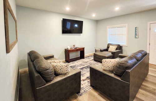 St. Anthony Apartamento | Enjoy a dream cloud comfort after a fun-long day outdoors. You deserve it!
