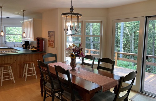 Waitsfield Casa | Hermosa casa de esquí ubicada a .2 millas de Sugarbush North