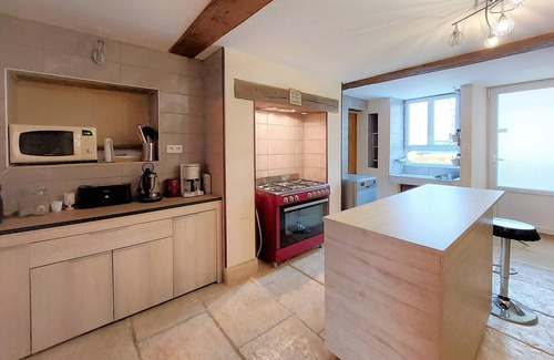 Praslay Casa | Alojamiento de 4 habitaciones en Praslay