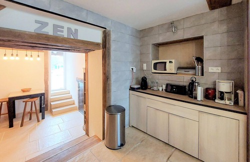 Praslay Casa | Alojamiento de 4 habitaciones en Praslay
