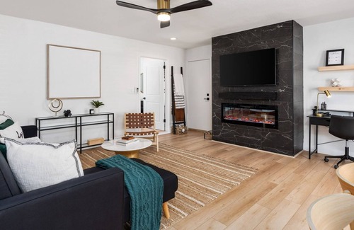 Madera Apartamento | Enjoy a Modern Minimalist studio newly remodeled